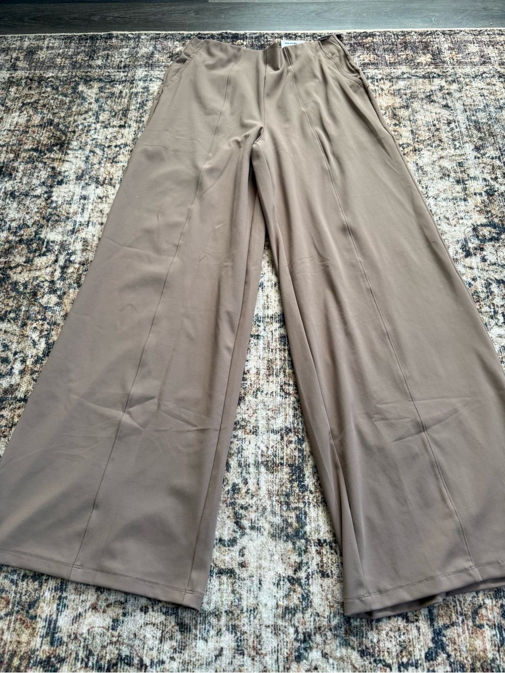 Old Navy Wide Leg Pants in Taupe